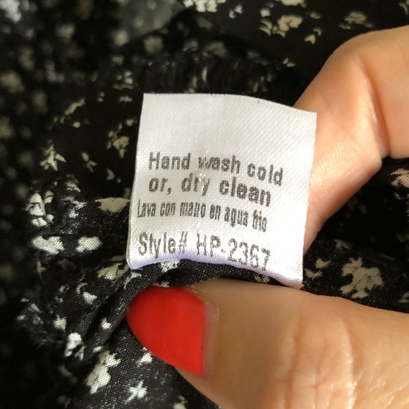 Fun fitted floral black & white jumpsuit size S - Picture 8 of 10